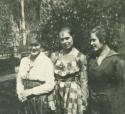 Alberta Quinn on left with unknown friends